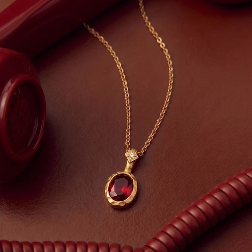 Gift Ideas: Meaningful Jewelry Gifts From Mothers to Daughters