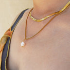 gold-freshwater-pearl-drop-necklace-on-model-1