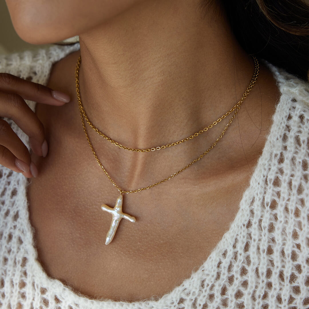 Gold Perla Cross Necklace