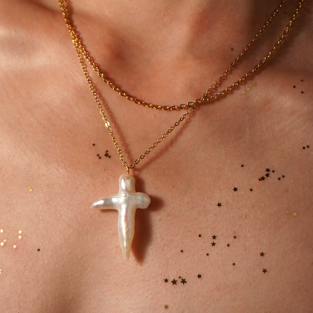 Gold Perla Cross Necklace